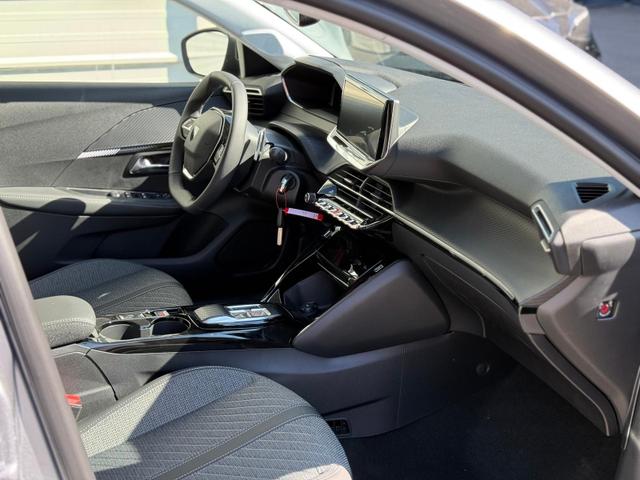 Peugeot 208 Allure 1.2 Hybrid 110 e-DCS6 Android Auto*SHZ*ACC*PDC v/h*KlimaAT* 