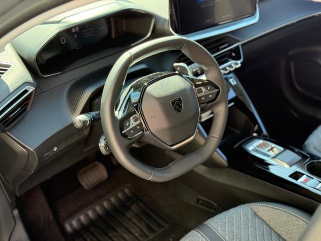 Peugeot 208 Allure 1.2 Hybrid 110 e-DCS6 Android Auto*SHZ*ACC*PDC v/h*KlimaAT* 