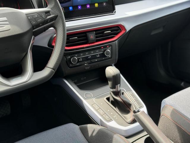 Seat Arona FR Edition 1.5 TSI DSG AHK*NAVI*SHZ*ACC*Kamera*Klimaauto*Keyless*17" 