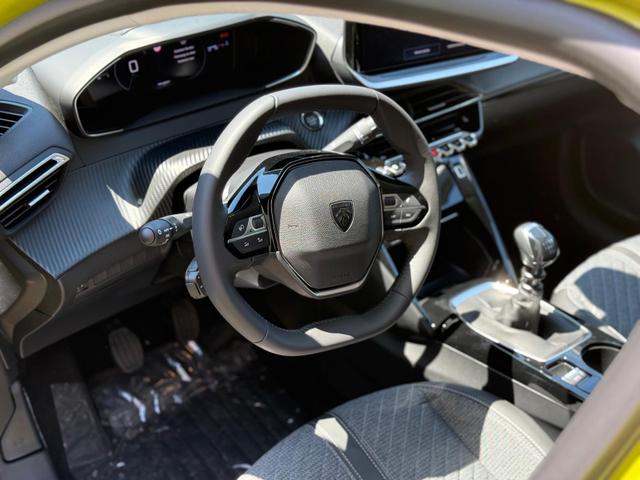 Peugeot 208 Allure 1.2 PureTech 100 Android Auto*SHZ*ACC*Keyless*PDC v/h*KlimaAT* 