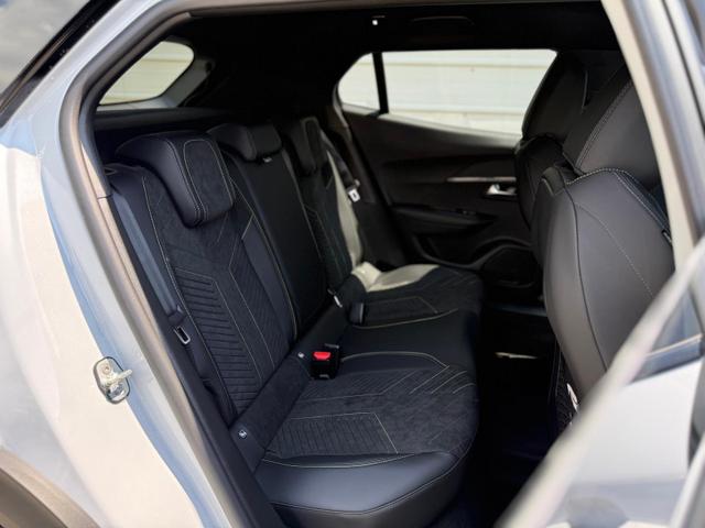 Peugeot 2008 GT HYBRID 145 e-DSC6 *Navi*ACC*Alcantara*SHZ*360°*Keyless*Klimaauto* 