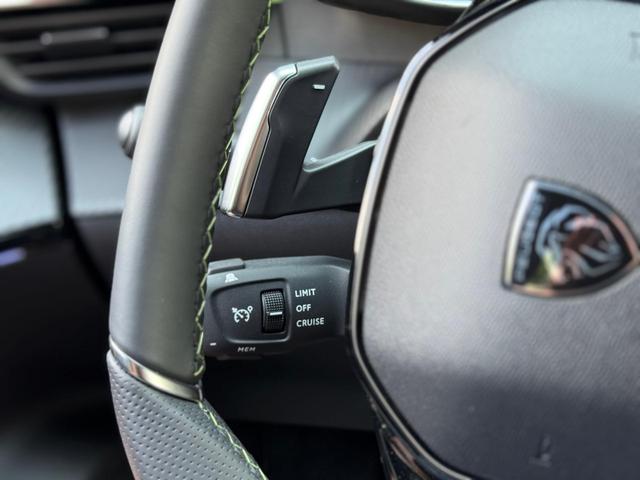 Peugeot 2008 GT HYBRID 145 e-DSC6 *Navi*ACC*Alcantara*SHZ*360°*Keyless*Klimaauto* 