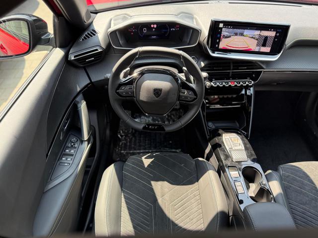 Peugeot 2008 GT HYBRID 145 e-DSC6 *Navi*ACC*Alcantara*SHZ*360°*Keyless*Klimaauto* 