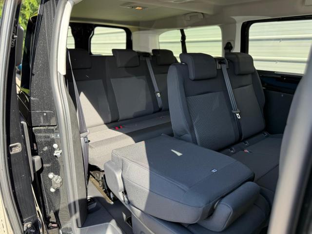 Opel Vivaro Lang 2.0 D 180 *AHK*9-SITZER*KAMERA*NAVI 