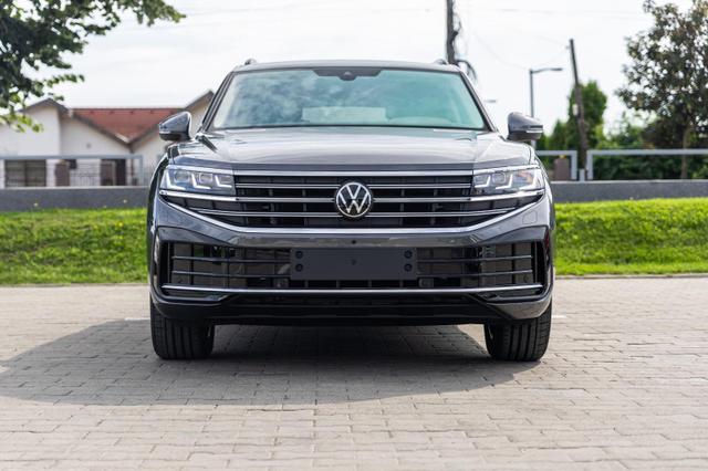 Volkswagen Touareg - Elegance 3.0 V6 TDI *360°*AHK*MATRIX