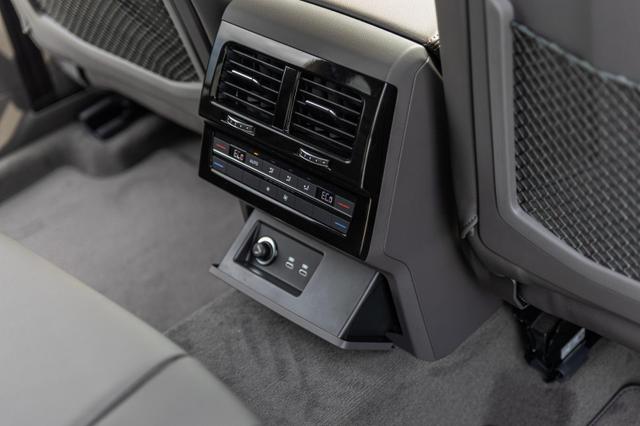 Volkswagen Touareg Elegance 3.0 V6 TDI *360°*AHK*MATRIX 