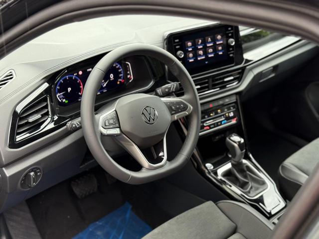 Volkswagen T-Roc Dark Line 1.5 TSI DSG *AHK*NAVI*Matrix* EasyOpen*SHZ* 