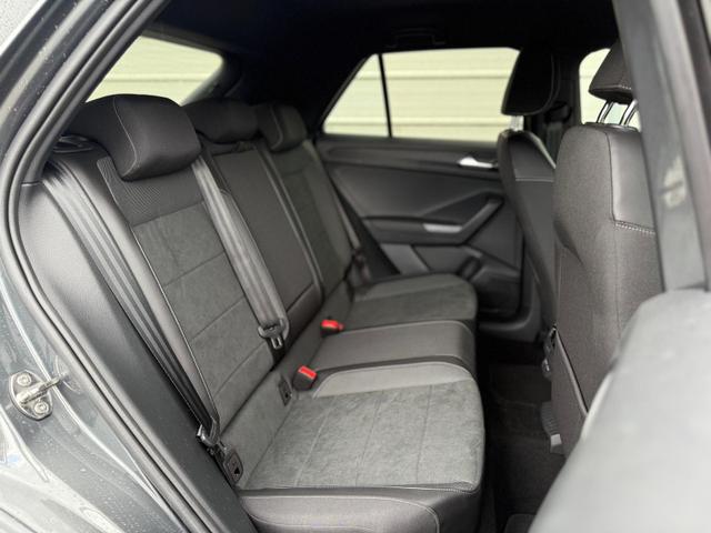 Volkswagen T-Roc Dark Line 1.5 TSI DSG *AHK*NAVI*Matrix* EasyOpen*SHZ* 
