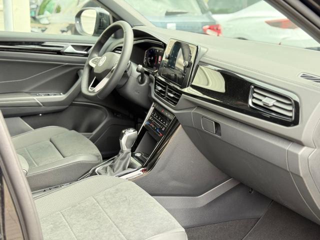 Volkswagen T-Roc Dark Line 1.5 TSI DSG *AHK*NAVI*Matrix* EasyOpen*SHZ* 