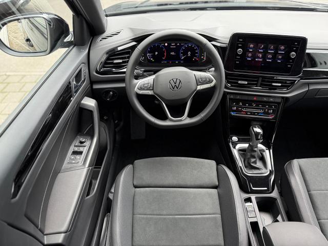 Volkswagen T-Roc Dark Line 1.5 TSI DSG *AHK*NAVI*Matrix* EasyOpen*SHZ* 