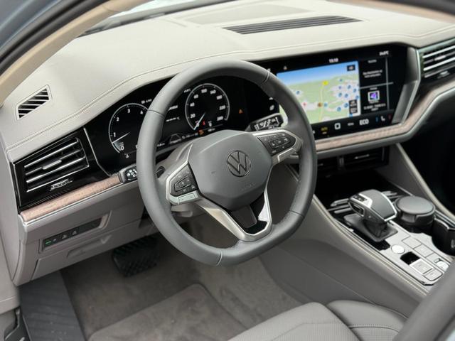 Volkswagen Touareg Elegance 3.0 V6 TDI *360°*AHK*MATRIX 