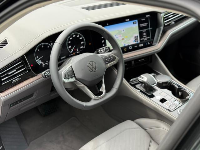 Volkswagen Touareg Elegance 3.0 V6 TDI *360°*AHK*MATRIX 