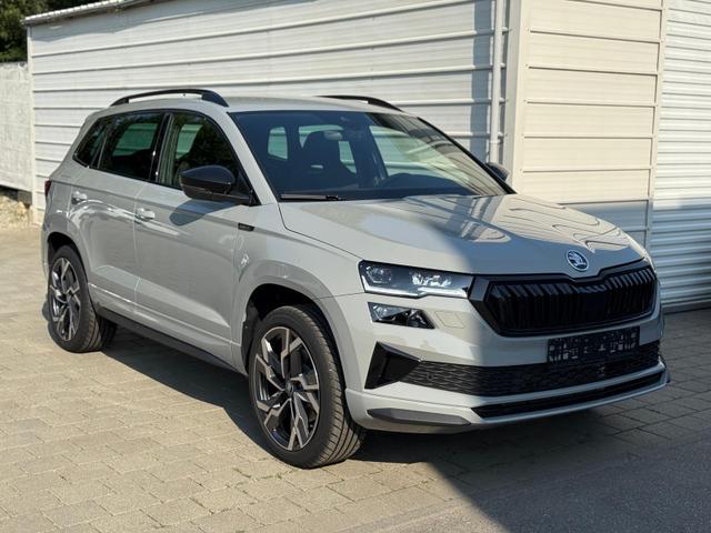 Skoda Karoq - Sportline 2.0 TSI DSG 4x4 *AHK*19Zoll
