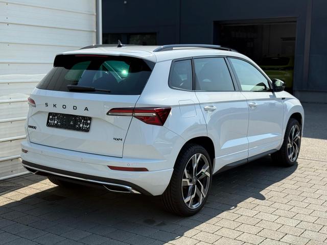 Skoda Karoq Sportline 2.0 TSI DSG 4x4 *AHK*19Zoll 
