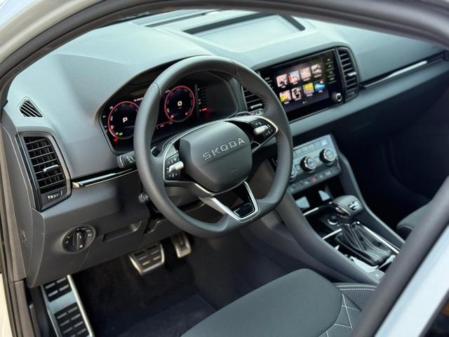 Skoda Karoq Sportline 2.0 TSI DSG 4x4 *AHK*19Zoll 
