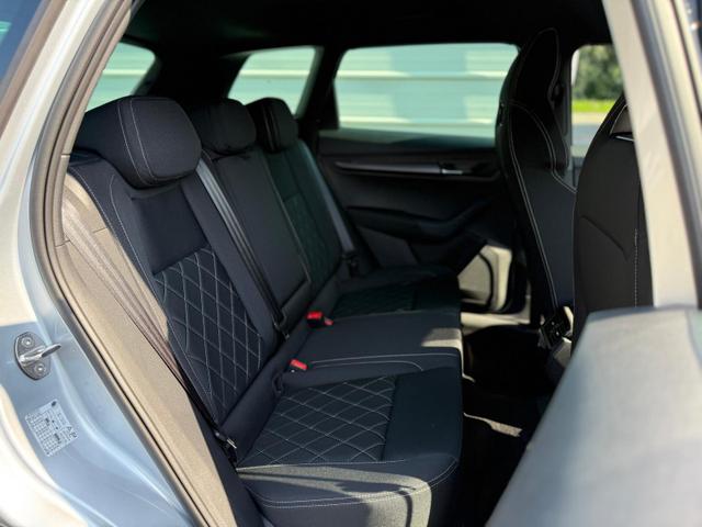 Skoda Karoq Sportline 2.0 TSI DSG 4x4 *AHK*19Zoll 