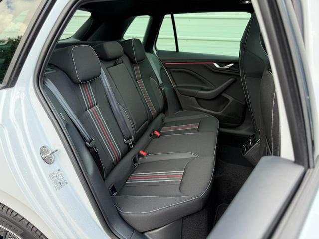 Skoda Kamiq Monte Carlo 1.5 TSI DSG *AHK*PANO*MATRIX*KAMERA 
