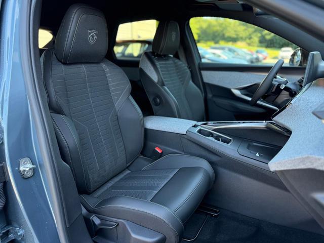 3008 GT HYBRID 145 e-DSC6 *AHK*360°*NAVI*19"*Matrix LED*Winterpak*E-Heck* 