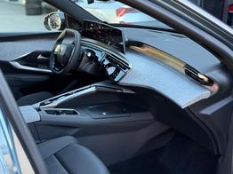 Peugeot 3008 GT HYBRID 145 e-DSC6 *AHK*360°*NAVI*19"*Matrix LED*Winterpak*E-Heck* 