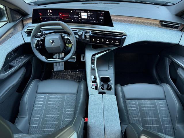 3008 GT HYBRID 145 e-DSC6 *AHK*360°*NAVI*19"*Matrix LED*Winterpak*E-Heck* 