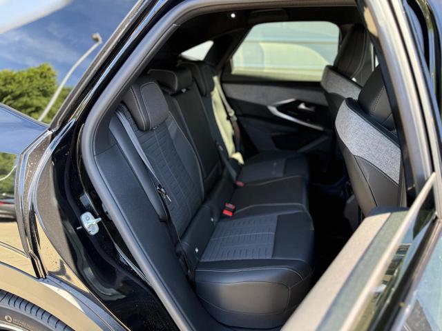 3008 GT HYBRID 145 e-DSC6 *AHK*360°*NAVI*19"*Matrix LED*Winterpak*E-Heck* 