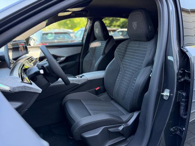 Peugeot 3008 GT HYBRID 145 e-DSC6 *AHK*360°*NAVI*19"*Matrix LED*Winterpak*E-Heck* 