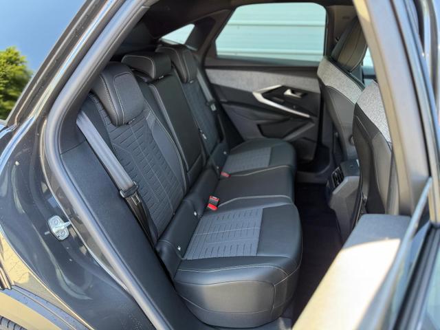 Peugeot 3008 GT HYBRID 145 e-DSC6 *AHK*360°*NAVI*19"*Matrix LED*Winterpak*E-Heck* 