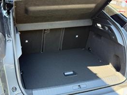 Peugeot 3008 GT HYBRID 145 e-DSC6 *AHK*360°*NAVI*19"*Matrix LED*Winterpak*E-Heck* 