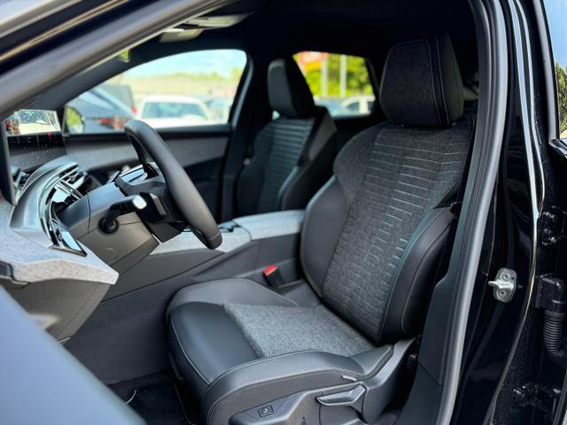 Peugeot 3008 Allure HYBRID 145 e-DSC6 *AHK*NAVI*360°*19"*LED*ACC*Winterpak* 