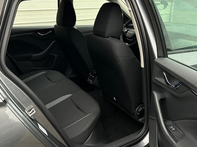 Skoda Kamiq Essence 1.0 TSI DSG *AHK*SHZ*SmartLink*LED 