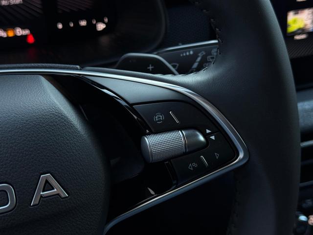 Skoda Kamiq Selection 1.0 TSI DSG Android Auto*SHZ*Kamera*Keyless*2Z Klimaauto* 