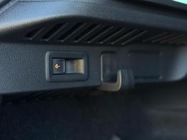 Skoda Kamiq Selection 1.0 TSI DSG AHK*Alu*8tfach*Matrix*SHZ*Kamera*Keyless*2Z Klimaauto* 