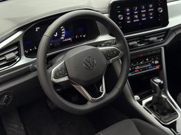 Volkswagen T-Roc Life 1.5 TSI DSG AHK*Android Auto*R2D*SHZ*Keyless*Kamera*17"*ParkAsst*2Z Klimaauto 