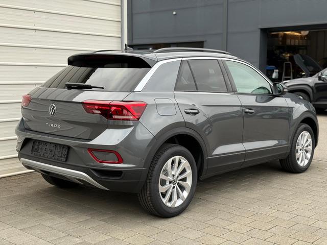 Volkswagen T-Roc Life 1.5 TSI DSG AHK*Android Auto*R2D*SHZ*Keyless*Kamera*17"*ParkAsst*2Z Klimaauto 