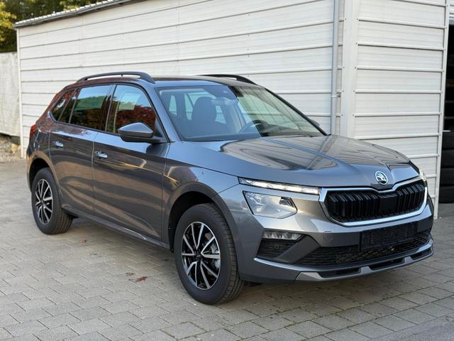 Skoda Kamiq - Selection 1.0 TSI DSG AHK*Alu*8tfach*SHZ*Kamera*Keyless*2Z Klimaauto*