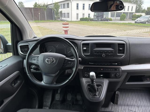 Toyota Proace Verso (Verso) L2 *Standheizung*8-fach*9-Sitzer* 