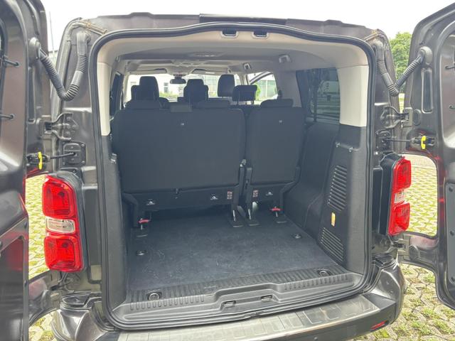 Toyota Proace Verso (Verso) L2 *Standheizung*8-fach*9-Sitzer* 