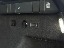 Skoda Kodiaq Sportline 2.0 TDI DSG 4x4 AHK*NAVI*SHZ*Matrix*360°*IPA*Keyless*Canton 