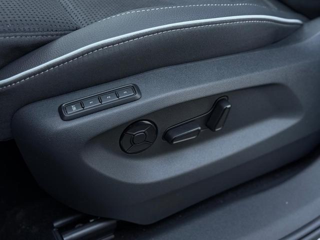 Skoda Kodiaq Sportline 2.0 TDI DSG 4x4 AHK*NAVI*SHZ*Matrix*360°*IPA*Keyless*Canton 