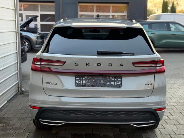 Skoda Kodiaq Sportline 2.0 TDI DSG 4x4 AHK*NAVI*SHZ*Matrix*360°*IPA*Keyless*Canton 