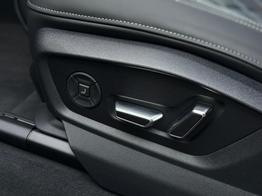 Audi SQ7 4.0l TFSI Quattro AHK*Panorama*7Sitzer*StandHeiz*HD Matrix*5 Jahre Garant*22"*B&O Sound* 