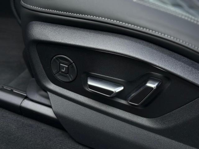 Audi SQ7 4.0l TFSI Quattro AHK*Panorama*7Sitzer*StandHeiz*HD Matrix*5 Jahre Garant*22"*B&O Sound* 