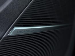 Audi SQ7 4.0l TFSI Quattro AHK*Panorama*7Sitzer*StandHeiz*HD Matrix*5 Jahre Garant*22"*B&O Sound* 