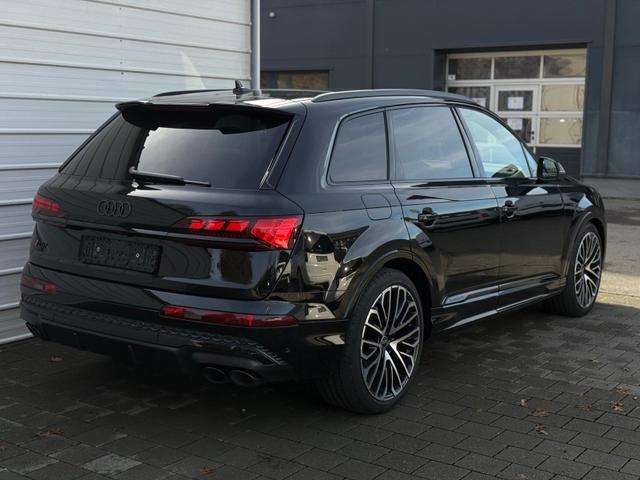Audi SQ7 4.0l TFSI Quattro AHK*Panorama*7Sitzer*StandHeiz*HD Matrix*5 Jahre Garant*22"*B&O Sound* 