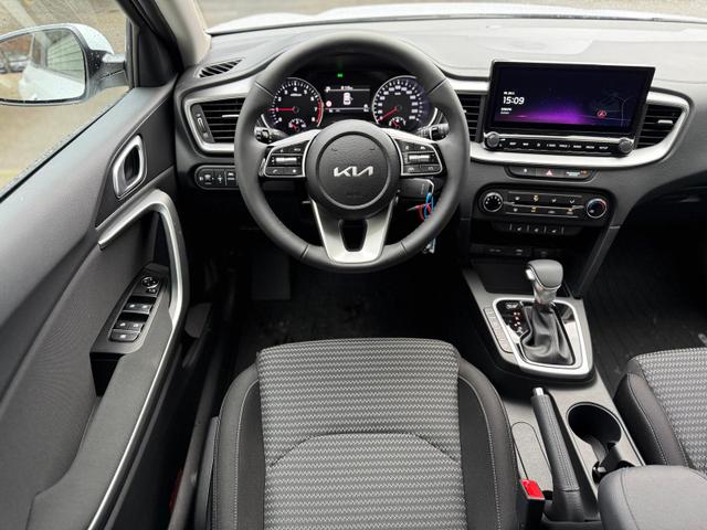 Kia XCeed Silver 1.6 T-GDi DCT Navi*Android Auto*SHZ*Kamera*Klima*LED 