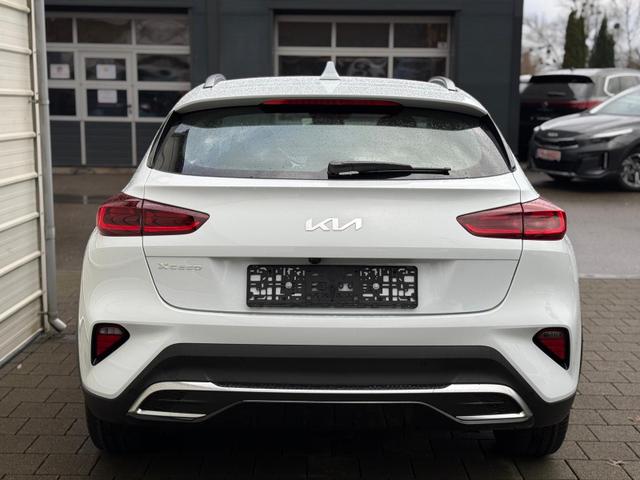 Kia XCeed Silver 1.6 T-GDi DCT Navi*Android Auto*SHZ*Kamera*Klima*LED 