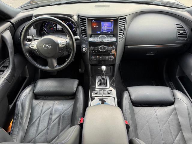 Infiniti QX70 3.7 V6 Navi*SHZ*AHK 