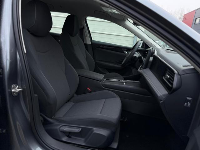 Volkswagen Passat Variant City 1.5 eTSI DSG AHK*Android Auto*SHZ*Kamera*5J Garant*SideAsst*2Z Klimaauto* 