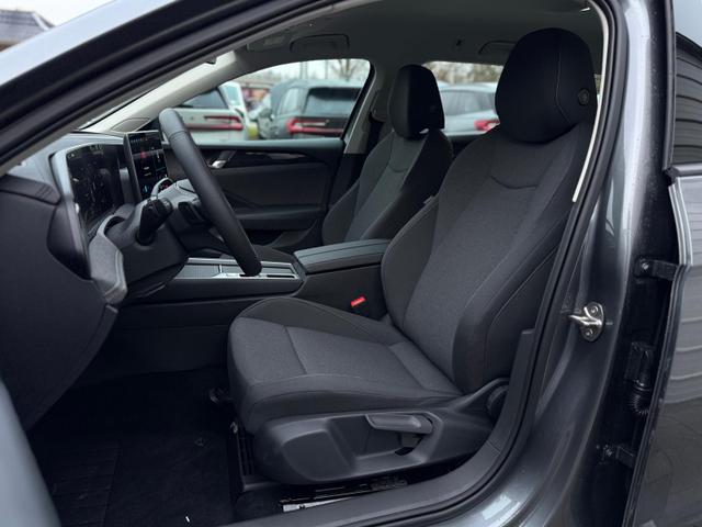 Volkswagen Passat Variant City 1.5 eTSI DSG AHK*Android Auto*SHZ*Kamera*5J Garant*SideAsst*2Z Klimaauto* 