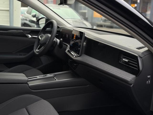 Volkswagen Passat Variant City 1.5 eTSI DSG AHK*Android Auto*SHZ*Kamera*5J Garant*SideAsst*2Z Klimaauto* 